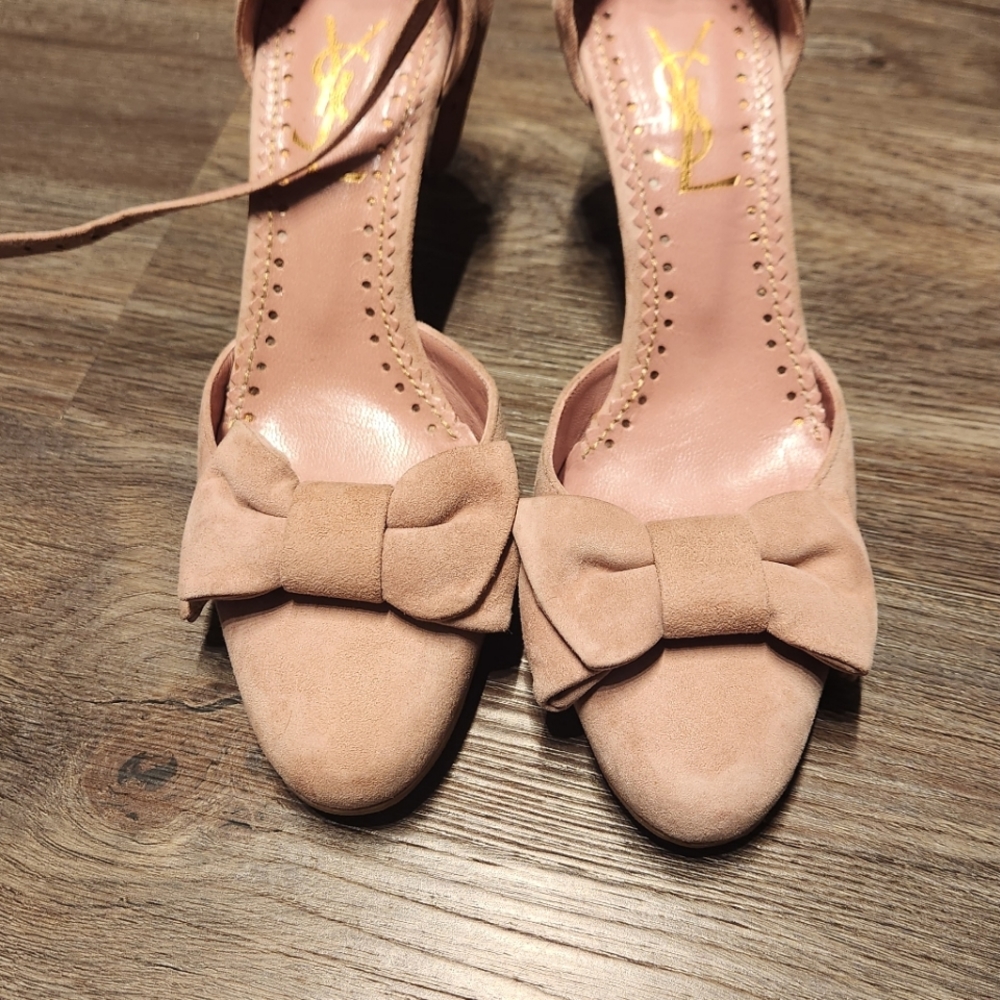 Authentic Blush YSL heels with detachable bow